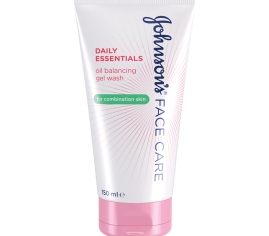 Daily Essentials Refreshing Gel Wash for Combination Skin product image